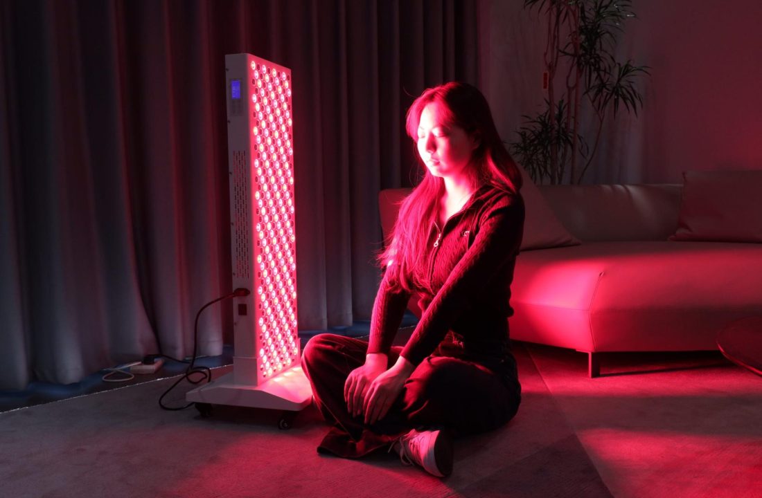 Finding Fault Lines: How to Spot Hidden Risks with a Red Light Therapy Manufacturer